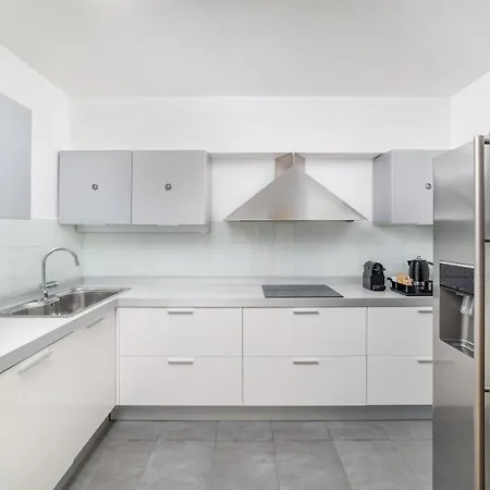 Hermosa Luxury شقة