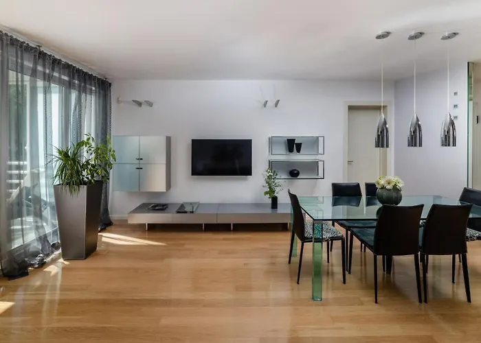 Hermosa Luxury